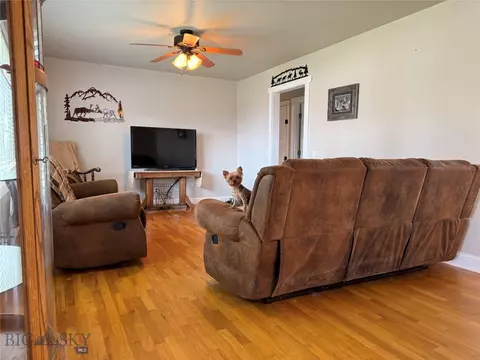 704 Hooper, Big Timber, MT 59011 photo 5