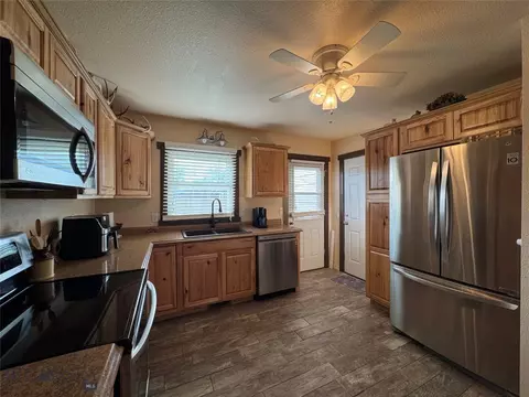704 Hooper, Big Timber, MT 59011 photo 12