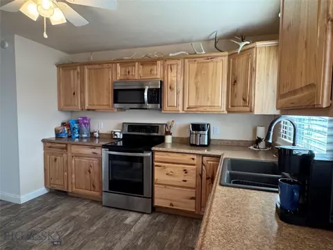 704 Hooper, Big Timber, MT 59011 photo 13