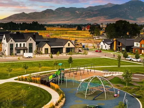 View/Area - 2839 Cielo Way, Bozeman, MT 59718 photo 1 of 2