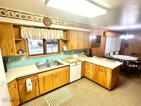 Kitchen - 805 E Orr St, Dillon, MT 59725 photo 5 of 5