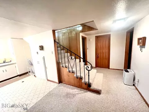 Entry Way - 805 E Orr St, Dillon, MT 59725 photo 2 of 2