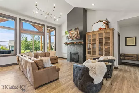 Living - 18 Oxbow Ln, Manhattan, MT 59741 photo 6 of 7