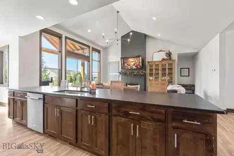 Kitchen - 18 Oxbow Ln, Manhattan, MT 59741 photo 5 of 5
