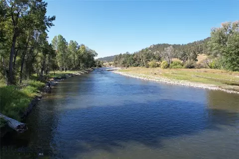 79 Meyers Rd, Columbus, MT 59019