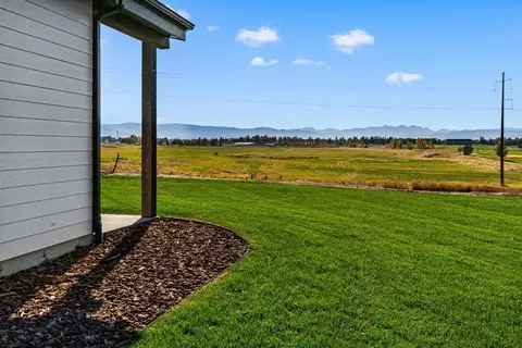 38 Horseshoe Loop, Bozeman, MT 59718 photo 3