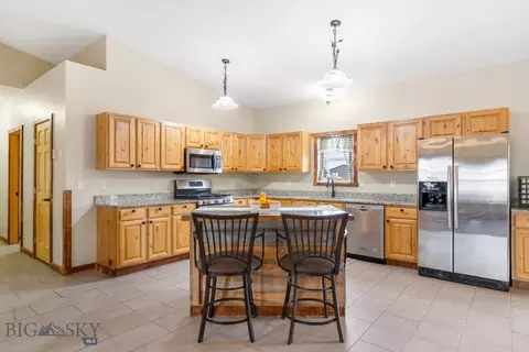 Kitchen - 18 S Centurion Way, Whitehall, MT 59759 photo 1 of 4