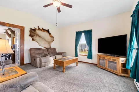 Living - 18 S Centurion Way, Whitehall, MT 59759 photo 4 of 4