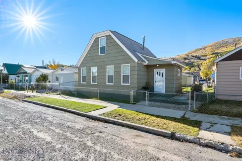 1009 E 5th St, Anaconda, MT 59711
