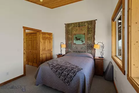 Bedroom - 18 Libra Dr, Emigrant, MT 59027 photo 7 of 9