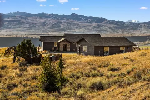 Exterior - 18 Libra Dr, Emigrant, MT 59027 photo 2 of 15