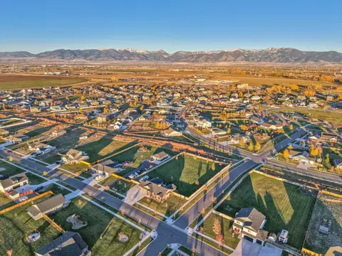 View/Area - 1097 Stewart Loop, Bozeman, MT 59718 photo 4 of 10