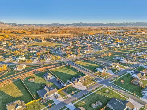 View/Area - 1097 Stewart Loop, Bozeman, MT 59718 photo 5 of 10