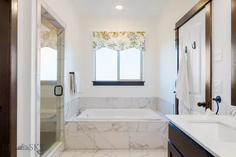 Bath - 1097 Stewart Loop, Bozeman, MT 59718 photo 2 of 7