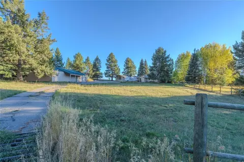 170 Loop Ln, West Yellowstone, MT 59758