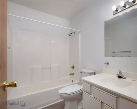 Bath - 3504 Laredo Dr, Bozeman, MT 59718 photo 2 of 2
