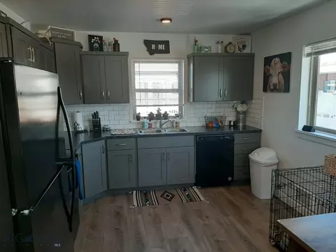 Kitchen - 3340 Sora Way, Bozeman, MT 59718 photo 9 of 9