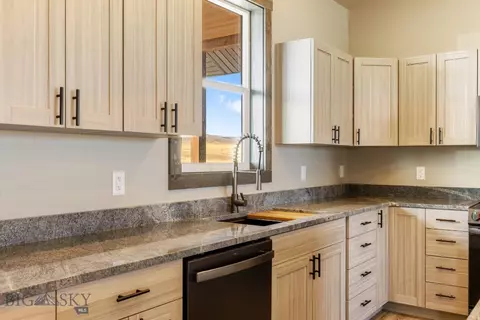Kitchen - 5 Wanda Way, Ennis, MT 59729 photo 5 of 6