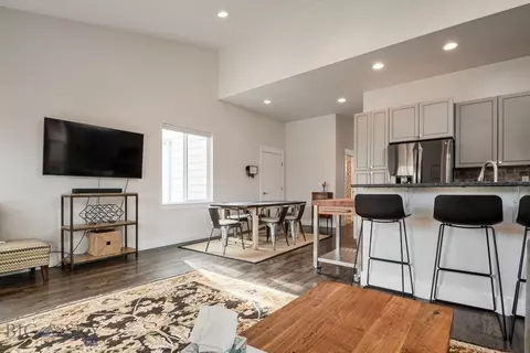Dining - 520 Valley Dr, Bozeman, MT 59718 photo 1 of 5