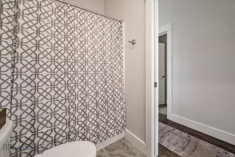 Bath - 520 Valley Dr, Bozeman, MT 59718 photo 3 of 13