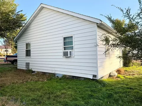 421 N Trautman Ave, Broadus, MT 59317 photo 4