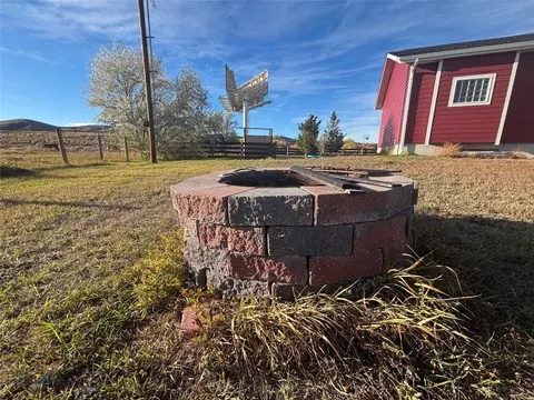 Exterior - 408 W Reeder St, Dillon, MT 59725 photo 4 of 4