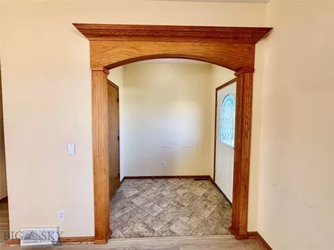 Entry Way - 408 W Reeder St, Dillon, MT 59725 photo 1 of 1