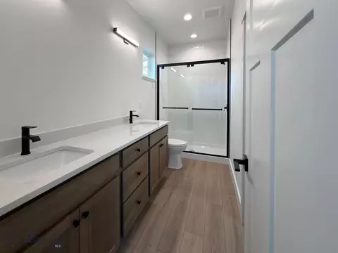 Bath - 500 Wise Way, Belgrade, MT 59714 photo 1 of 5