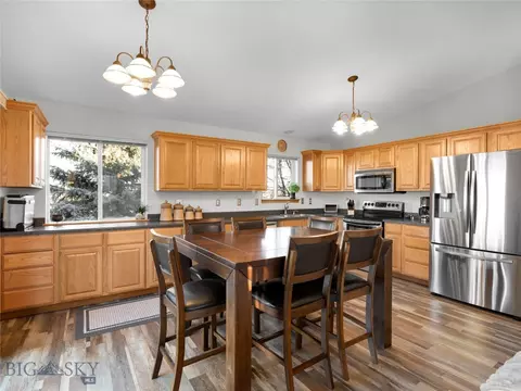 31 Pinnacle Dr, Belgrade, MT 59714