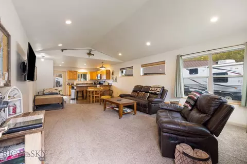 214 E Hugel St, Ennis, MT 59729 photo 4