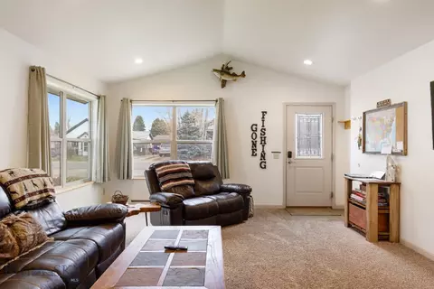 214 E Hugel St, Ennis, MT 59729 photo 5