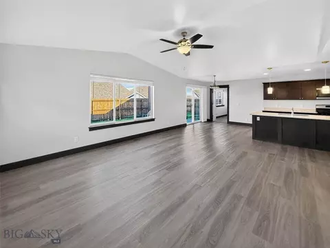 Living - 2011 Windjammer, Belgrade, MT 59714 photo 4 of 6