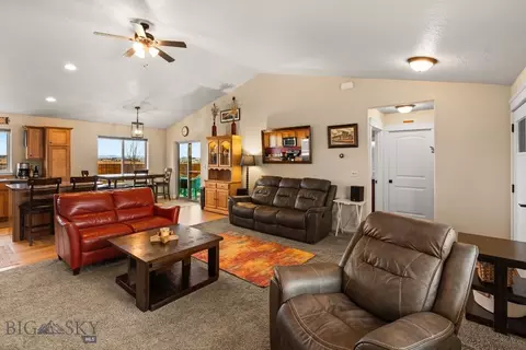 1611 Powers, Belgrade, MT 59714 photo 2