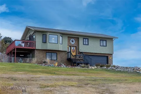 9 Hilltop Dr, Clancy, MT 59634