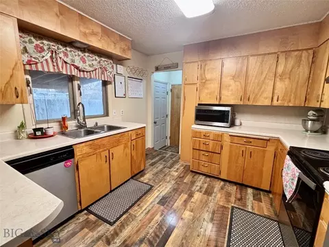 Kitchen - 830 E Morse St, Dillon, MT 59725 photo 2 of 3