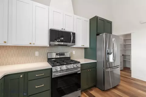 Kitchen - 115 Rolling Pr, Three Forks, MT 59752 photo 6 of 8