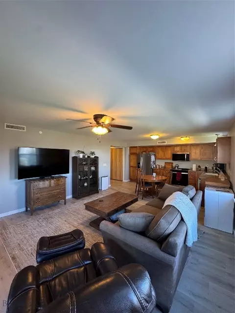 228 S Cottonwood Rd #201, Bozeman, MT 59718