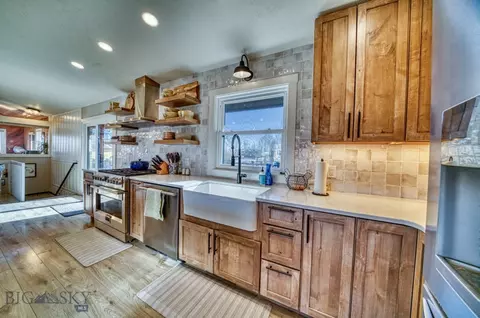 Kitchen - 123 N 4th Ave E, Three Forks, MT 59752 photo 6 of 7