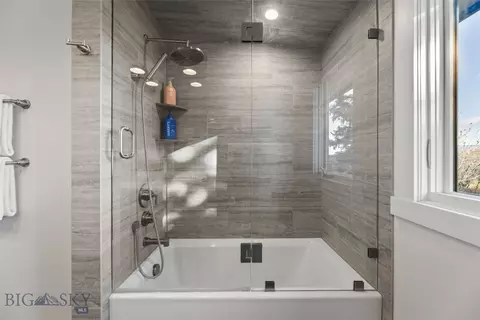 Bath - 27737 Frontage Rd, Bozeman, MT 59715 photo 2 of 5