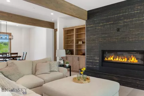 Living - 33 Leachman Ln, Bozeman, MT 59718 photo 3 of 5