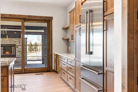 Kitchen - 33 Leachman Ln, Bozeman, MT 59718 photo 11 of 14