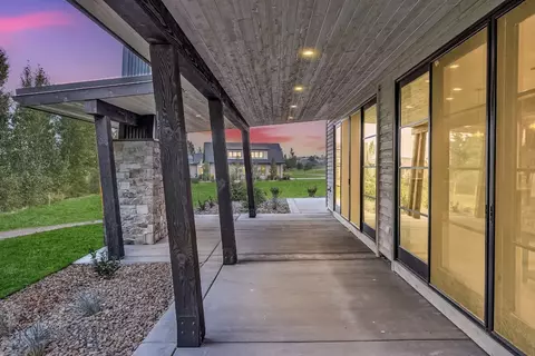 Exterior - 33 Leachman Ln, Bozeman, MT 59718 photo 3 of 6