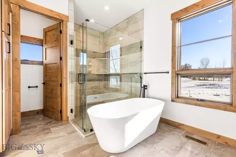 Bath - 33 Leachman Ln, Bozeman, MT 59718 photo 5 of 14