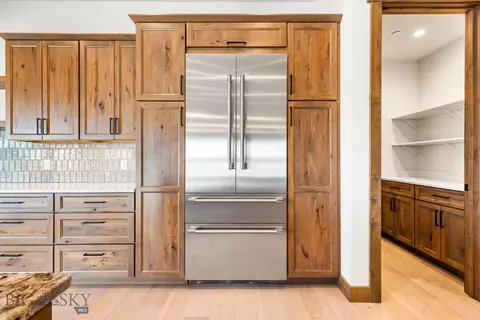 Kitchen - 33 Leachman Ln, Bozeman, MT 59718 photo 14 of 14