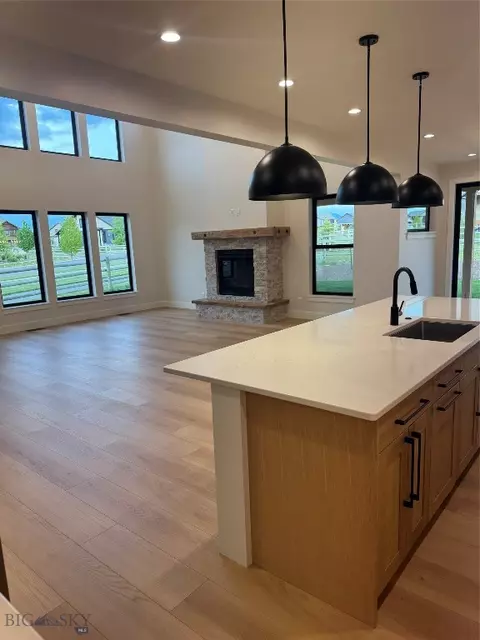 357 Swayback Ln, Bozeman, MT 59718 photo 2