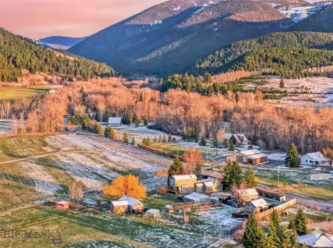 12977 Cottonwood Rd, Bozeman, MT 59718
