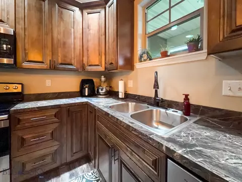 Kitchen - 13 Feather Meadow Pl, Three Forks, MT 59752 photo 2 of 3