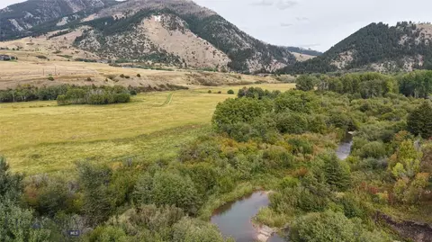 3592 Bridger Canyon Rd, Bozeman, MT 59715