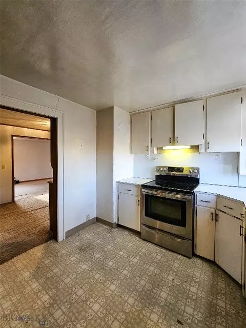 Kitchen - 302 Busha, Big Timber, MT 59011 photo 3 of 8