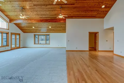 Living - 297 Big Timber Loop Rd, Big Timber, MT 59011 photo 6 of 12